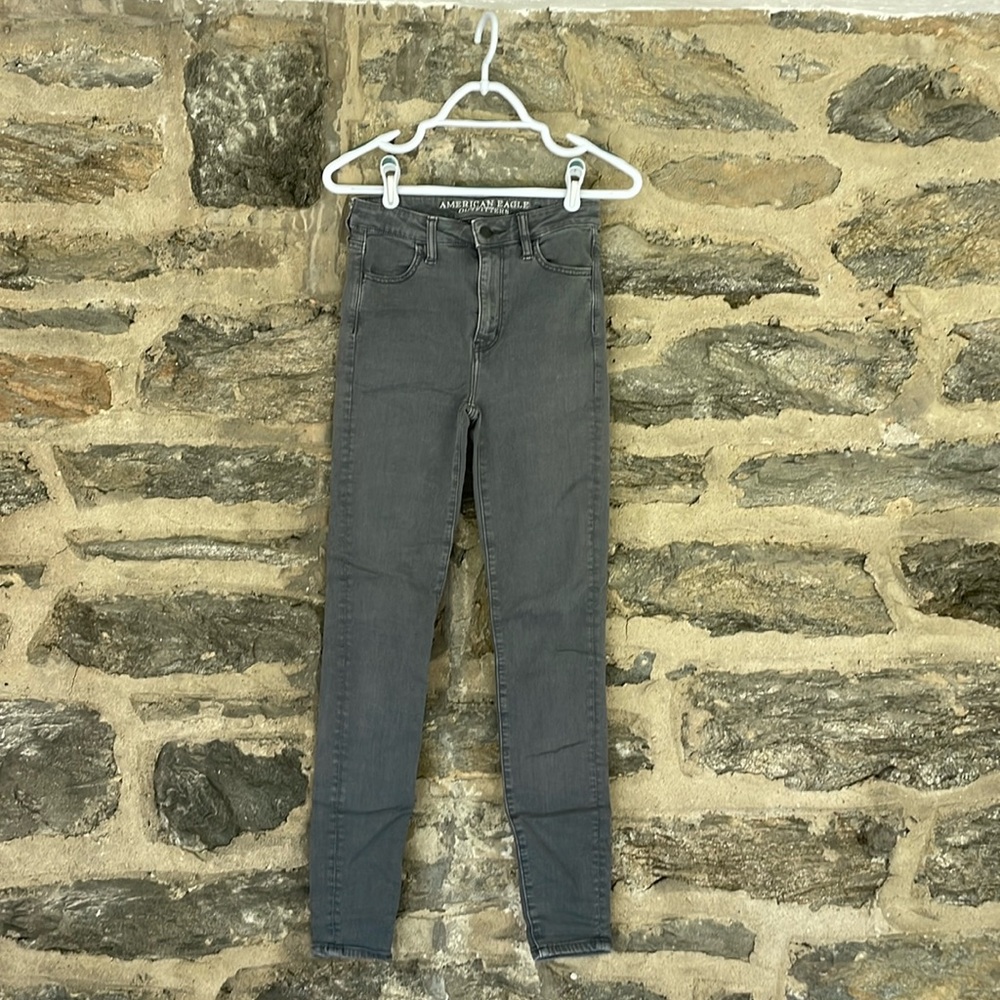 American Eagle Super High-Rise Jegging